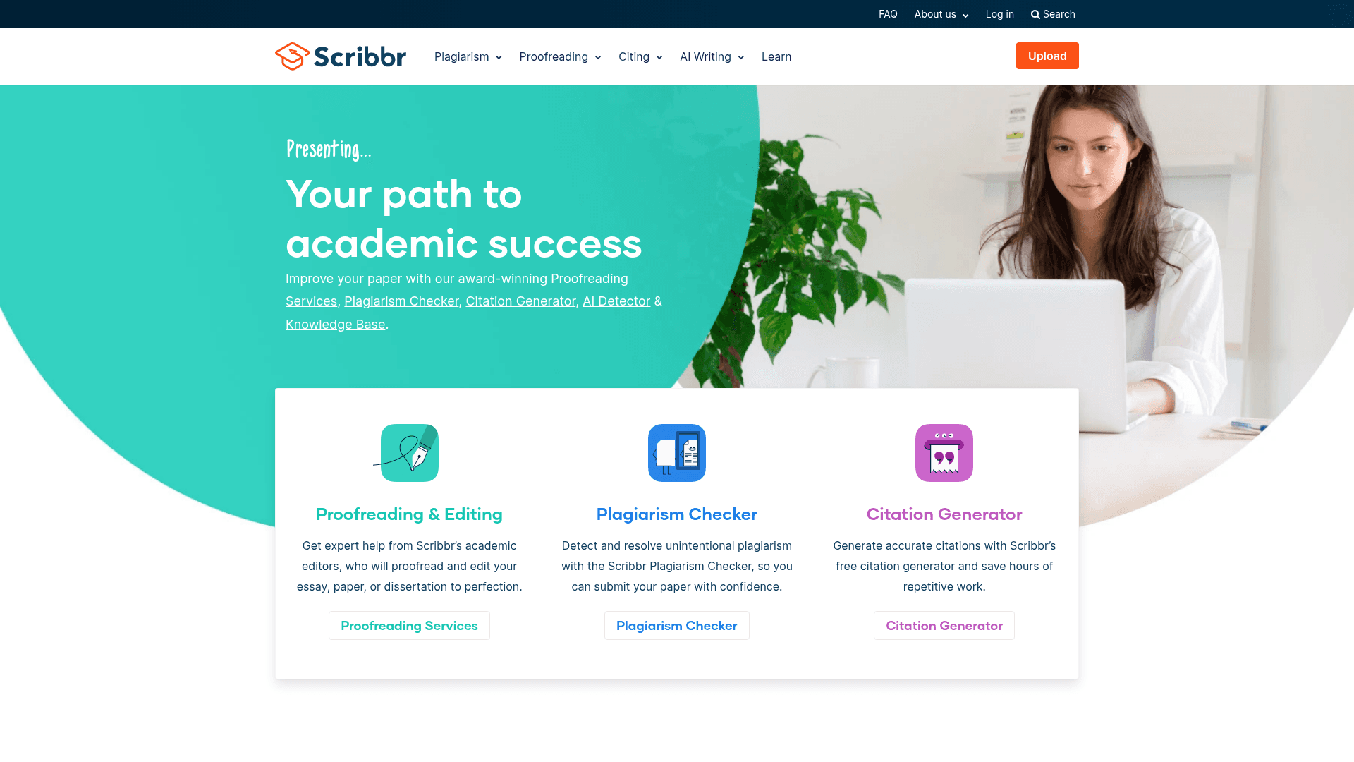 Interface Scribbr, Seu caminho para o sucesso acadêmico com revisão e detecção de IA, exibindo funcionalidades
